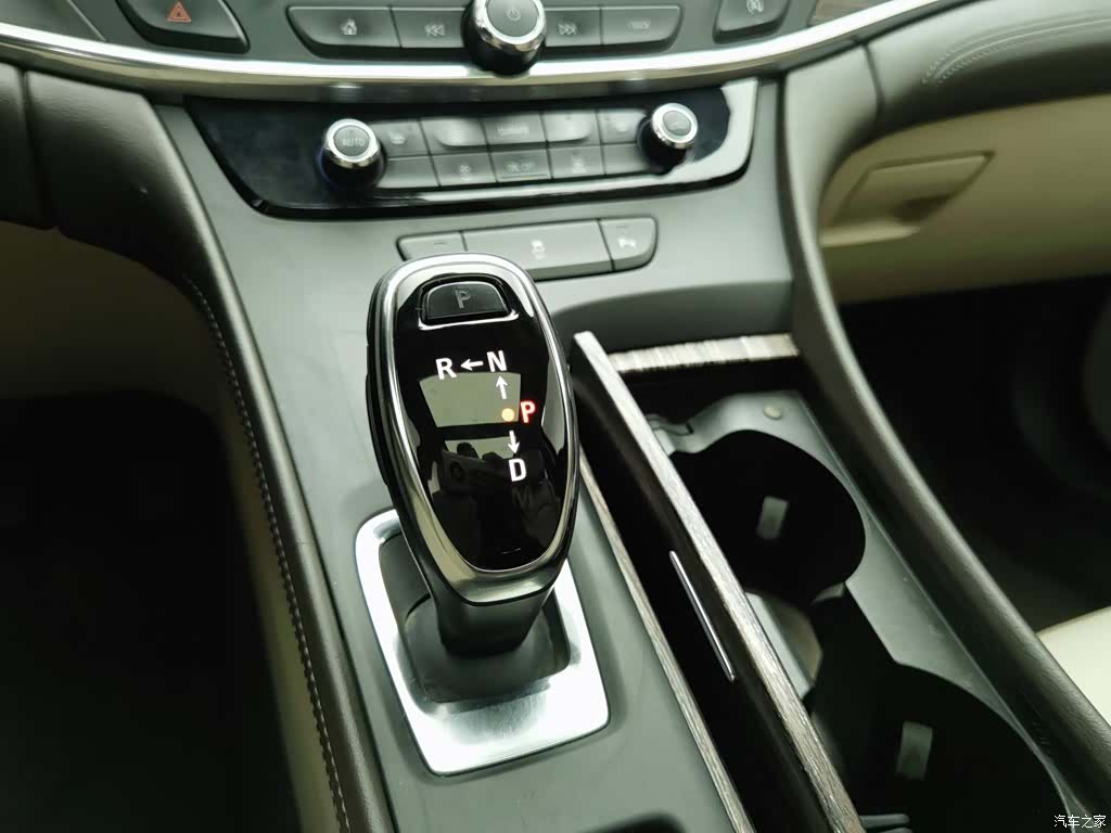 Buick LaCrosse, 2017 13