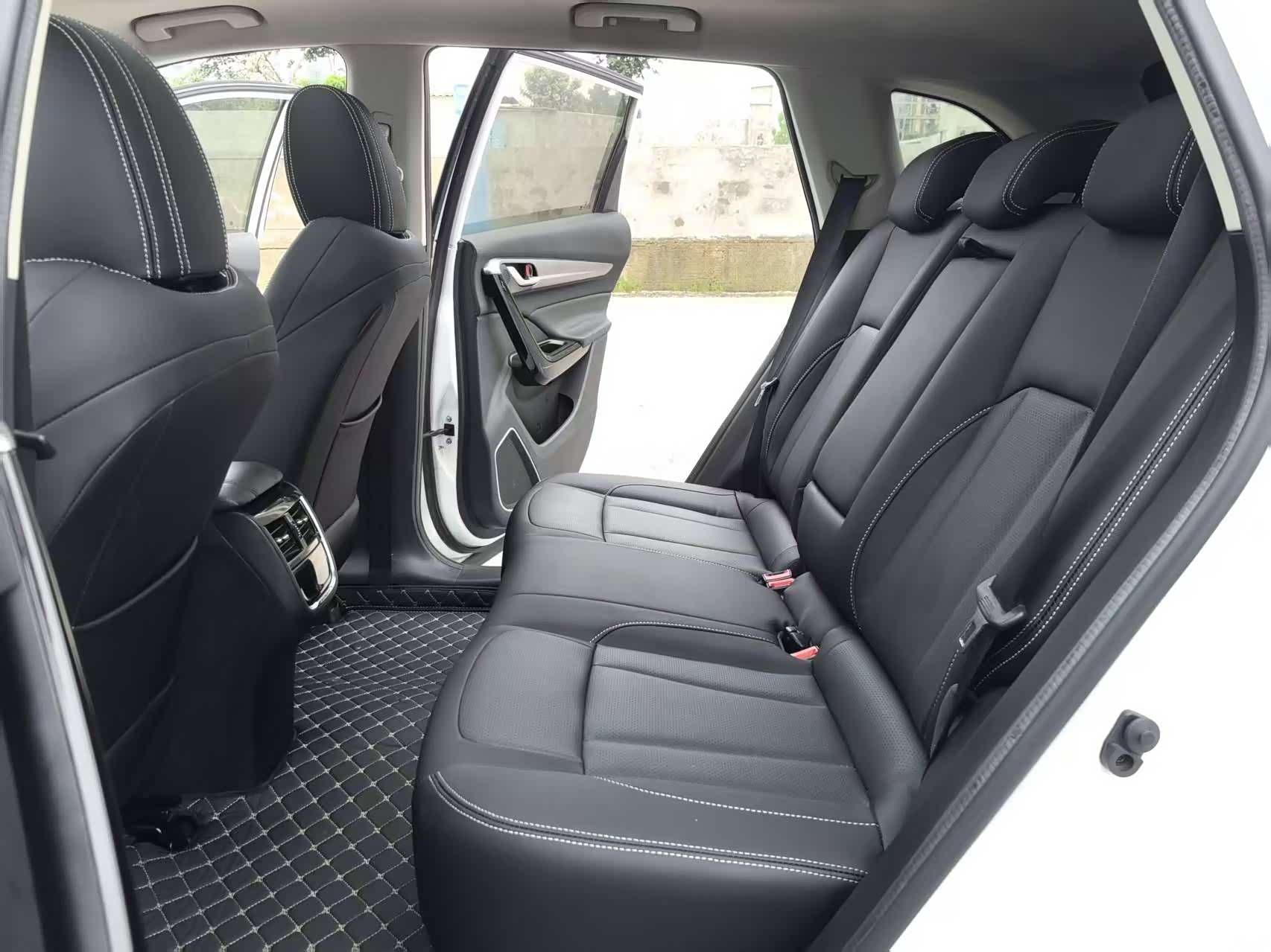 DongFeng AX7, 2020 19