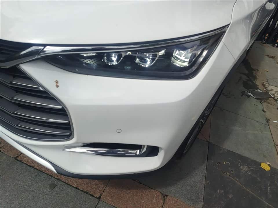 BYD Tang