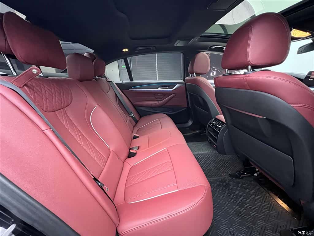 BMW 5 Series, 2024 22