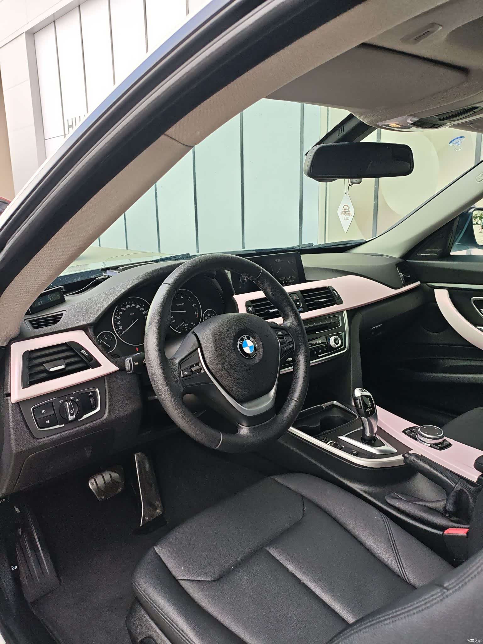 BMW 3 Series, 2016 14