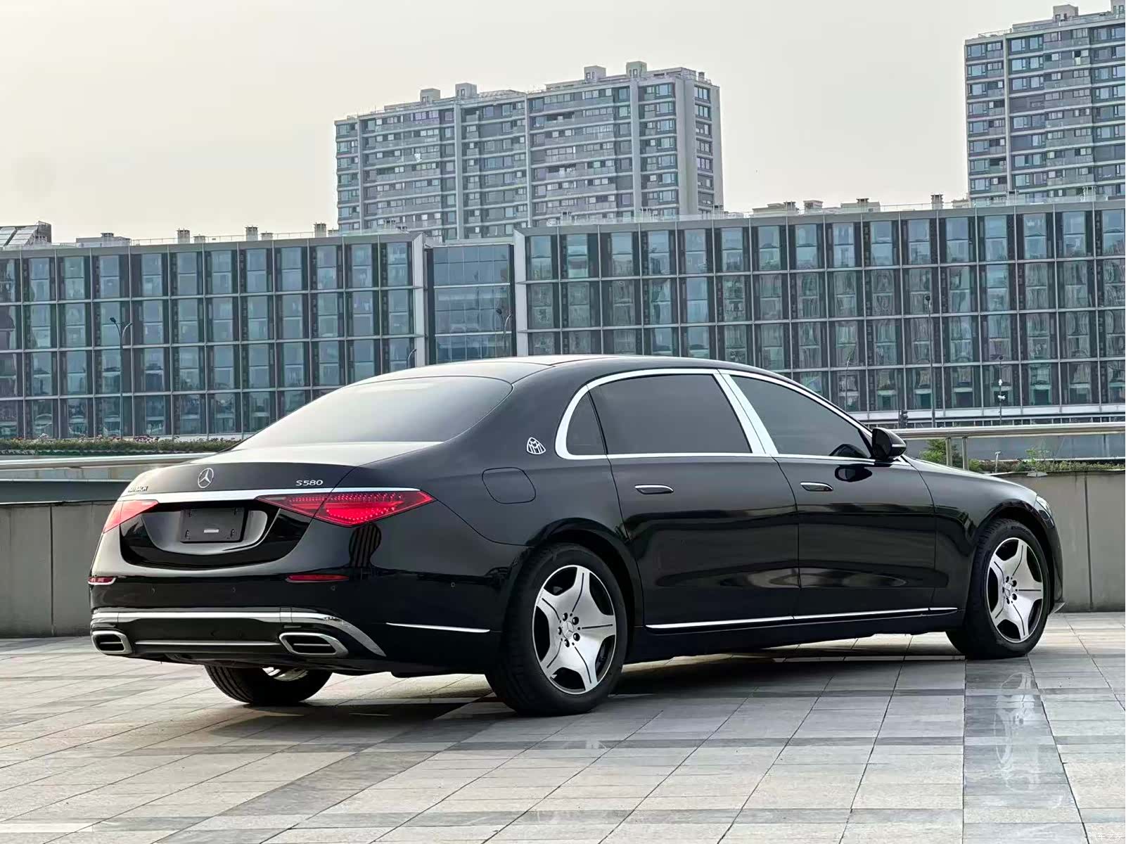 Maybach S-Class, 2022 4