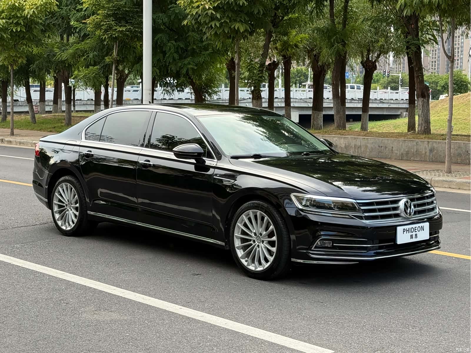 Volkswagen Phideon, 2018 3