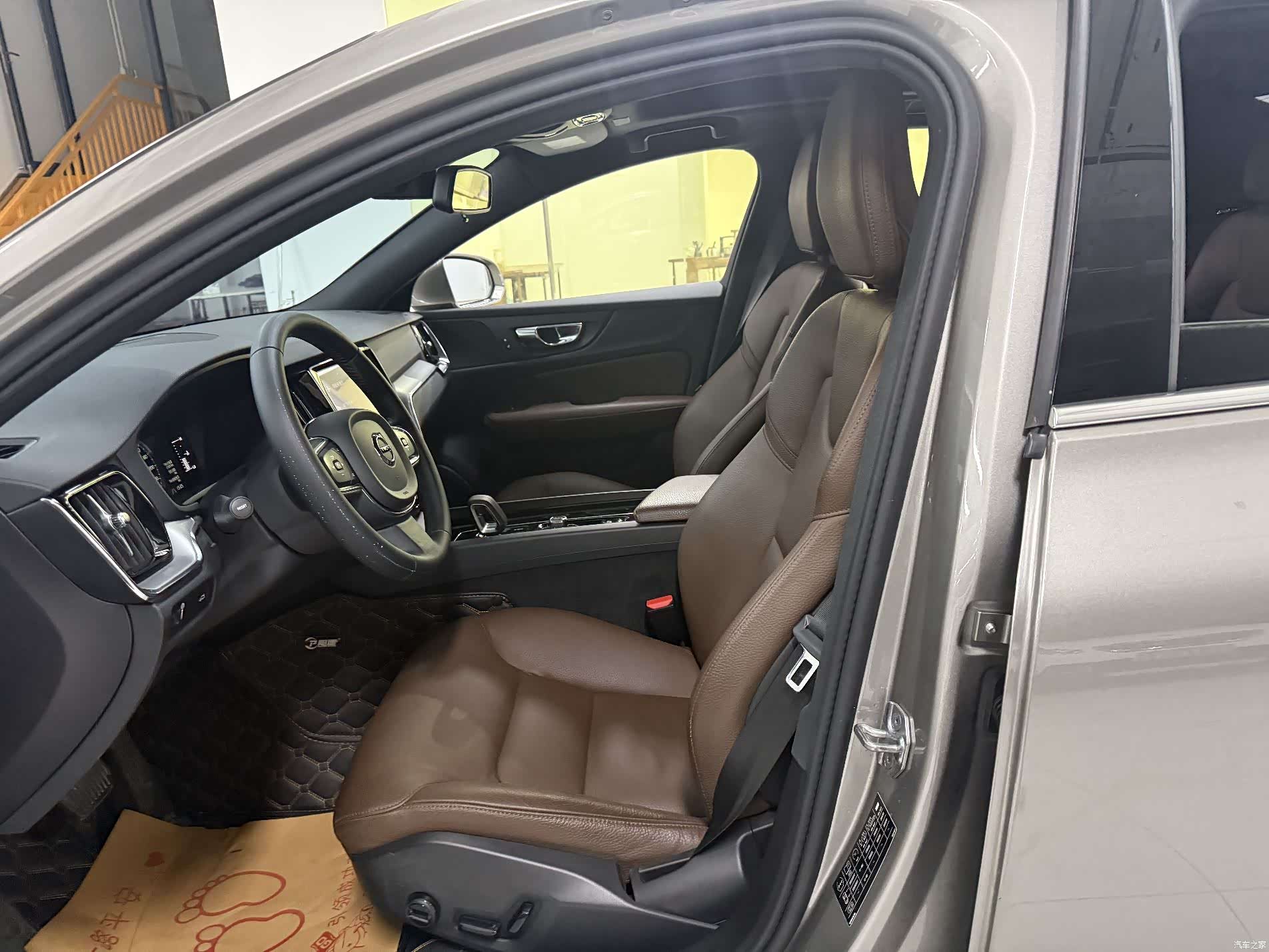 Volvo S60, 2021 11