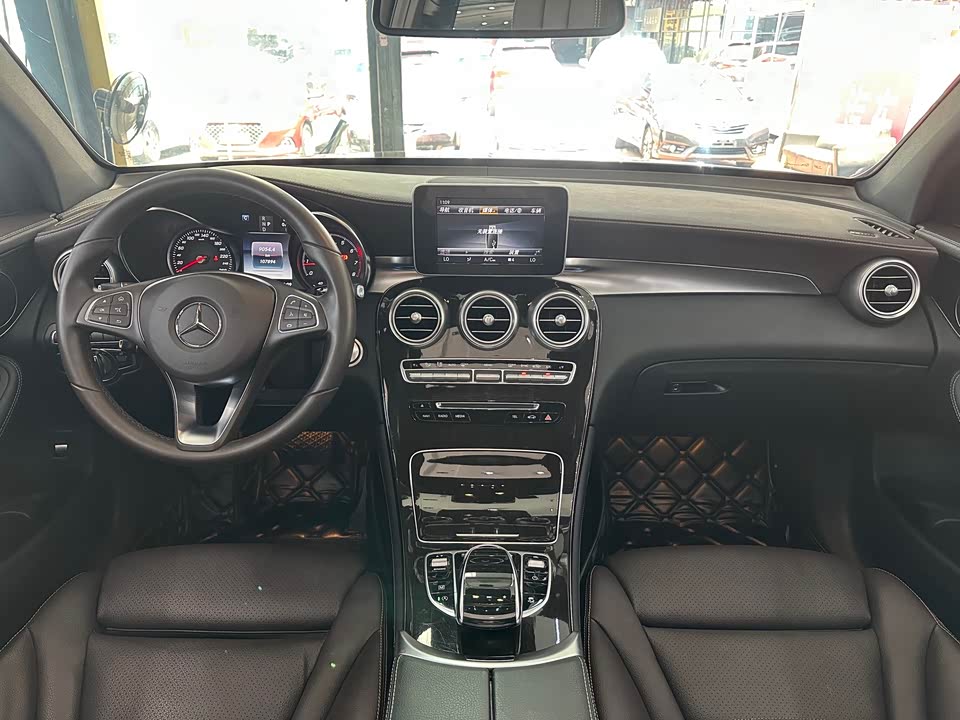 Mercedes-Benz GLC Mercedes-Benz GLC