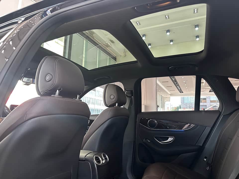 Mercedes-Benz GLC Mercedes-Benz GLC