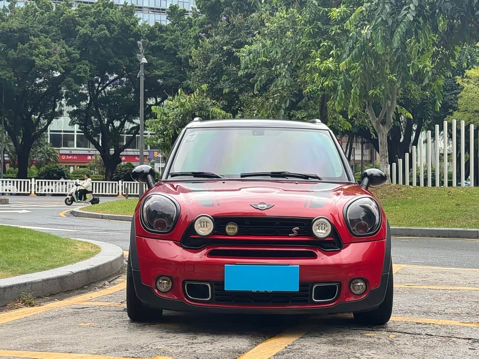 MINI COUNTRYMAN
