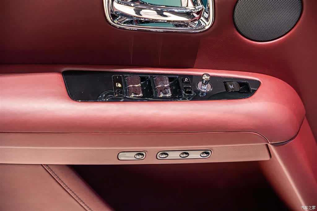 Rolls-Royce Ghost, 2022 17