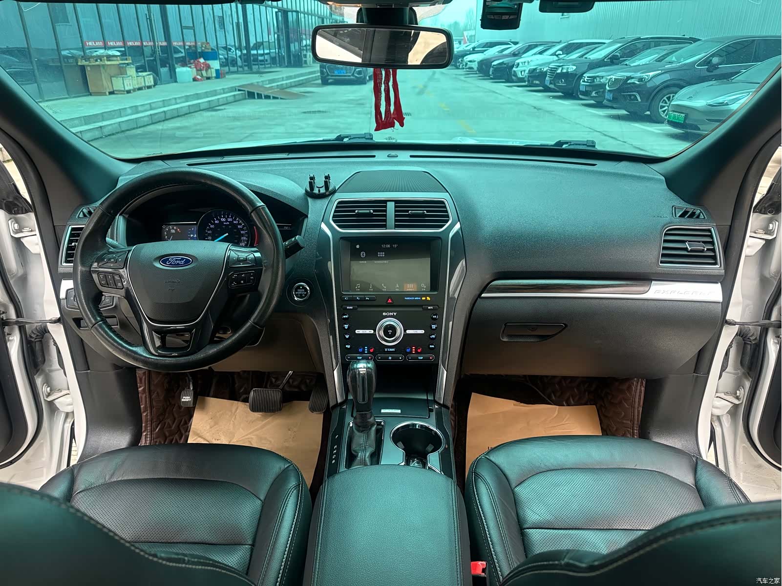 Ford Explorer, 2019 10