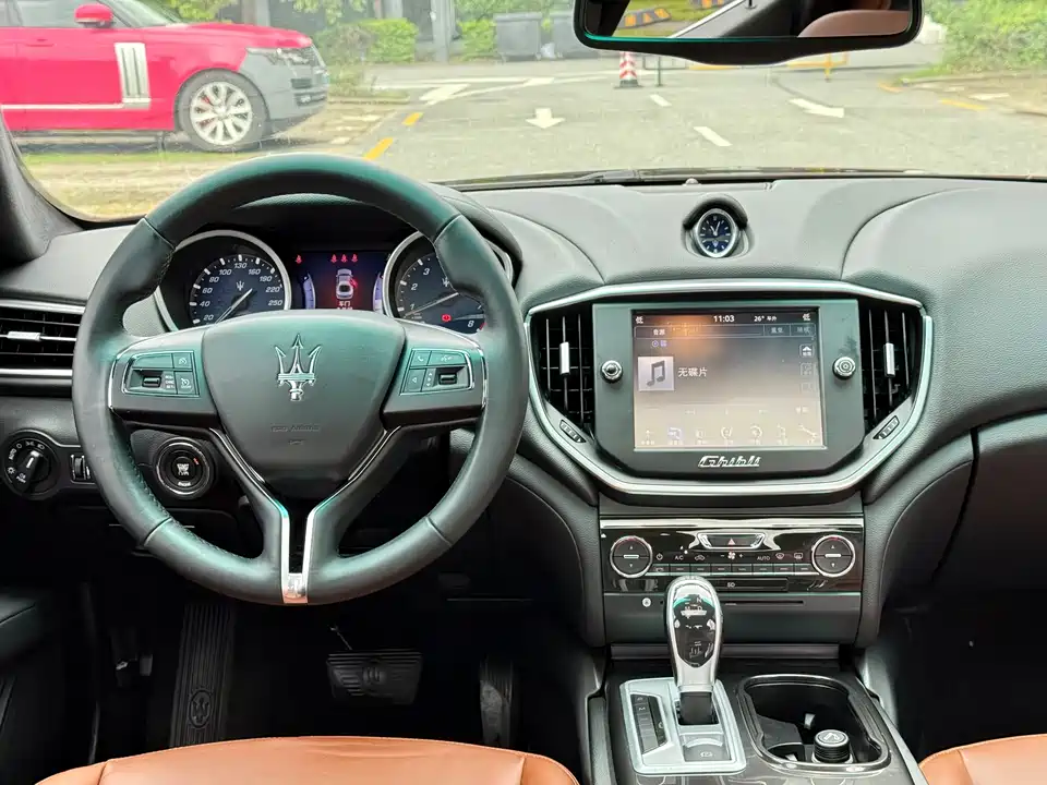 Maserati Ghibli Maserati Ghibli