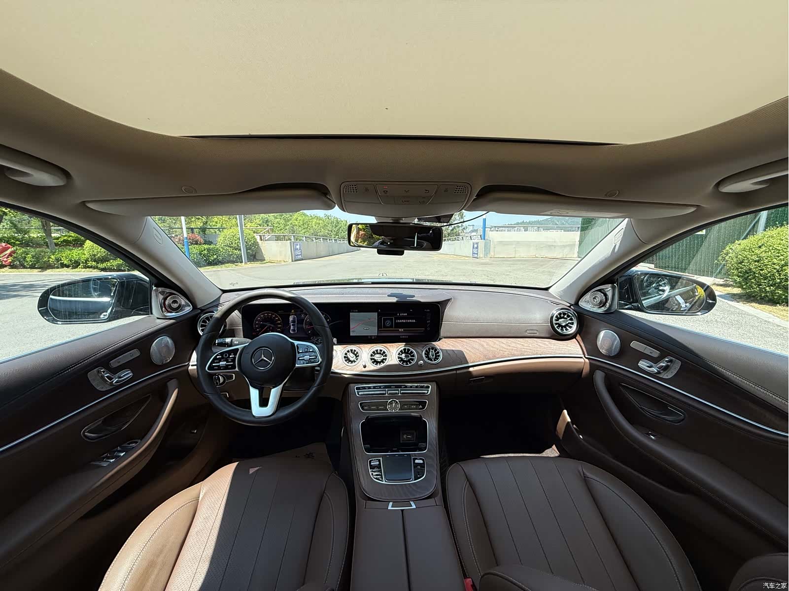 Mercedes-Benz E-Class, 2020 все фото