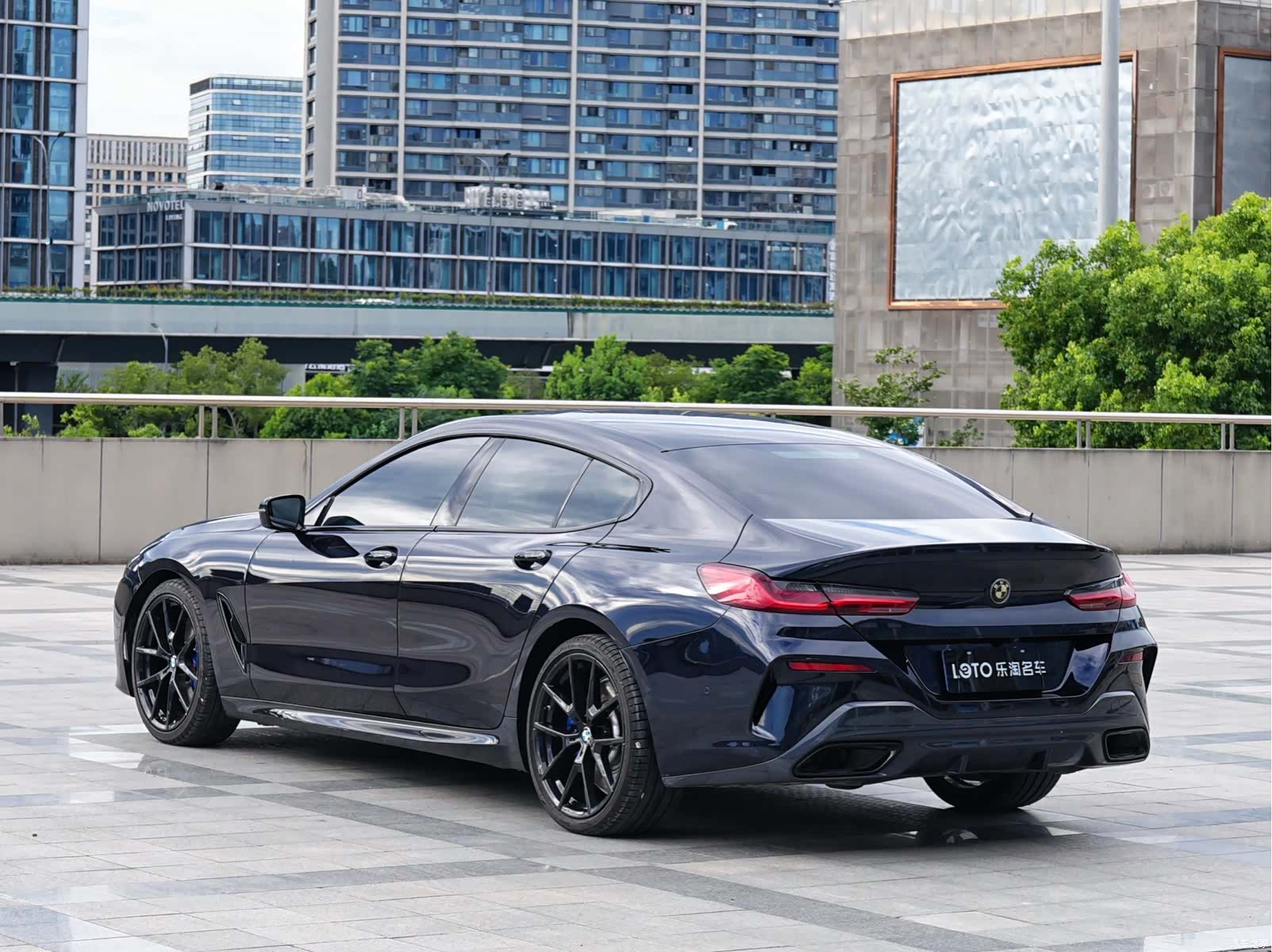 BMW 8 Series, 2022 4