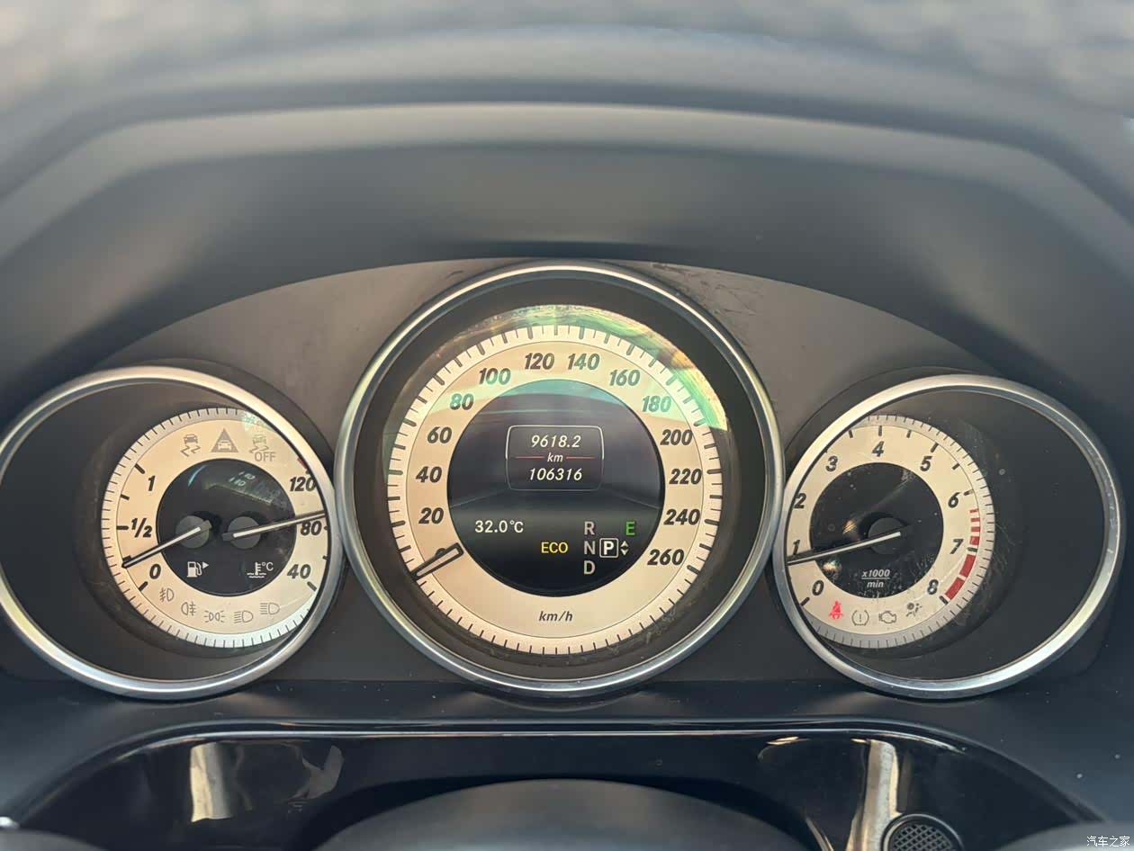 Mercedes-Benz E-Class, 2014 11