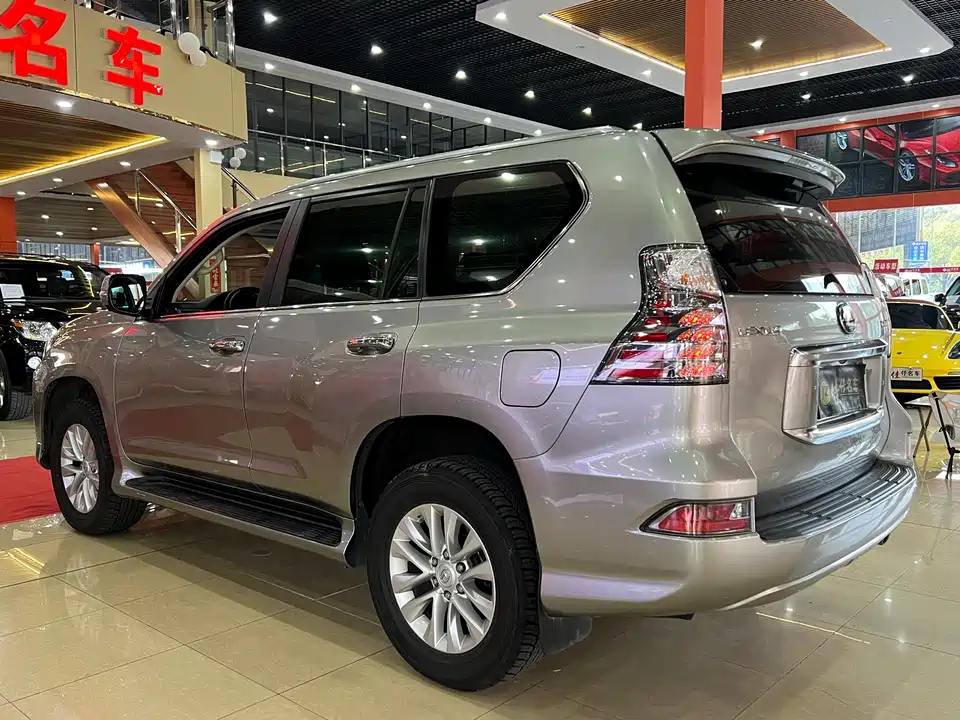 Lexus GX