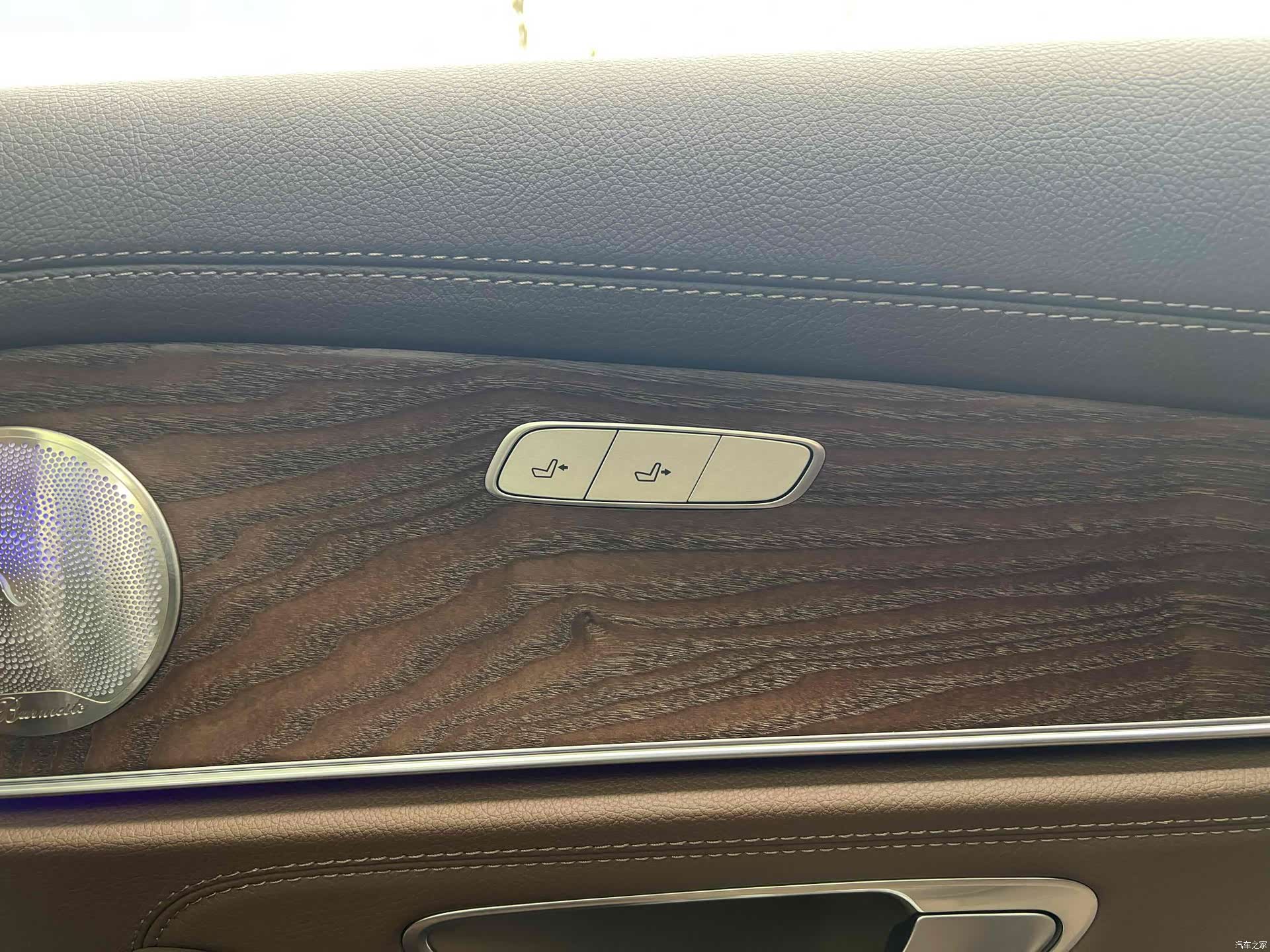 Mercedes-Benz E-Class, 2023 12