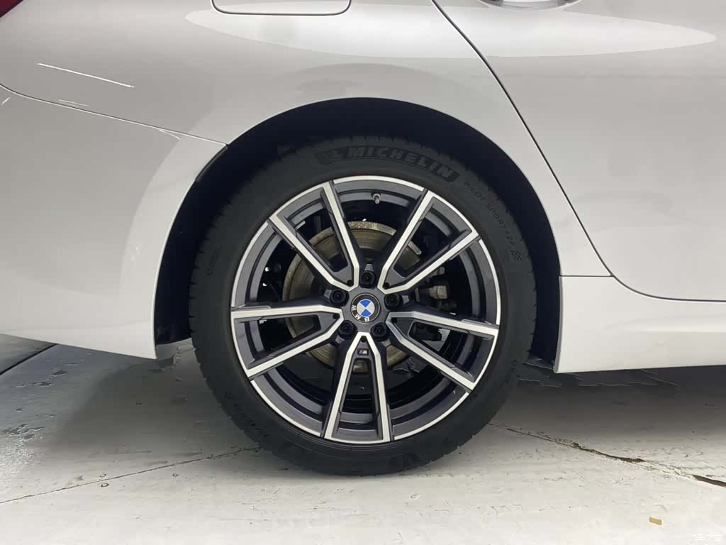 BMW 3 Series, 2022 11