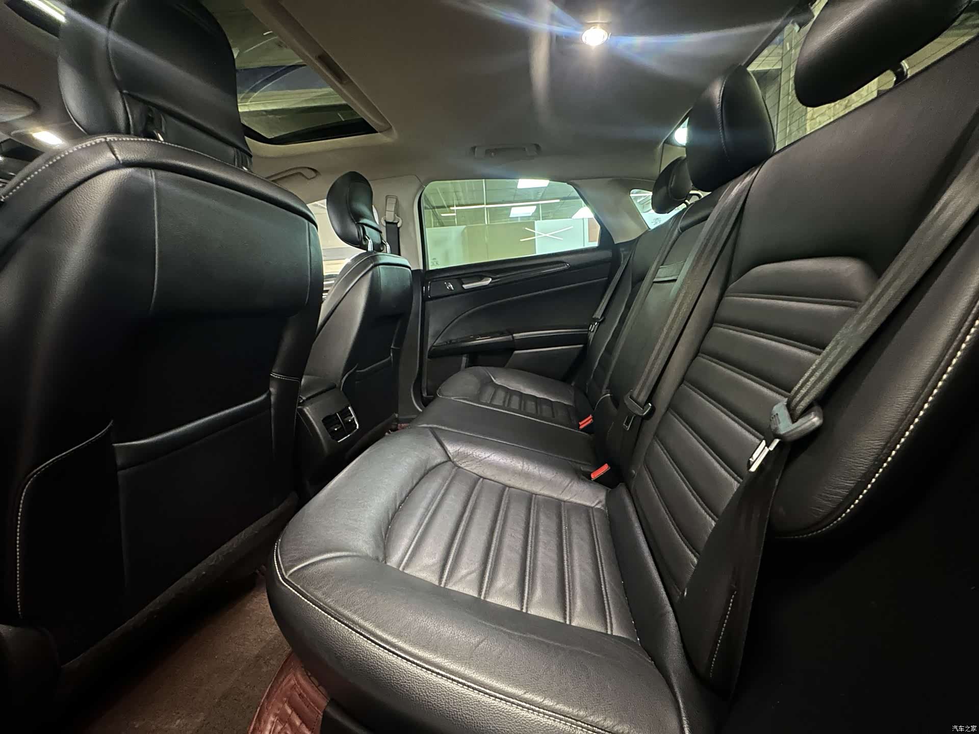 Ford Mondeo, 2017 все фото