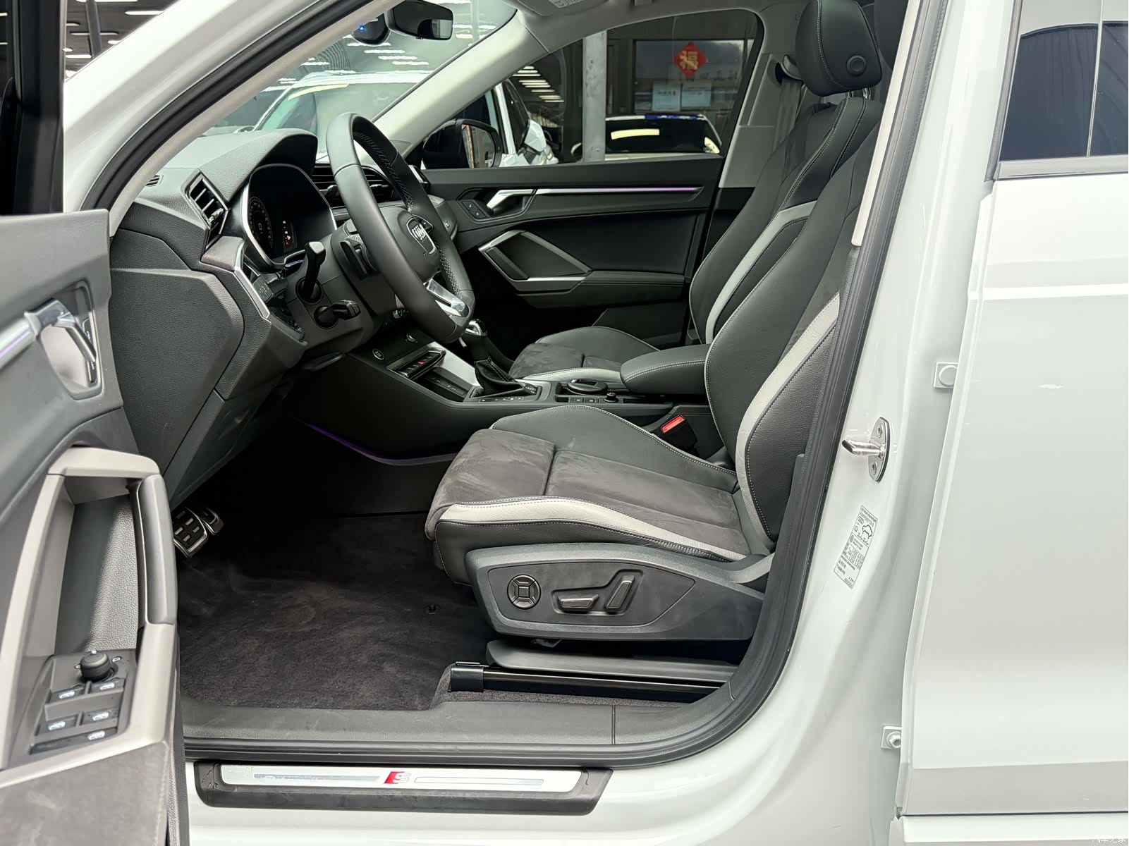 Audi Q3, 2023 8