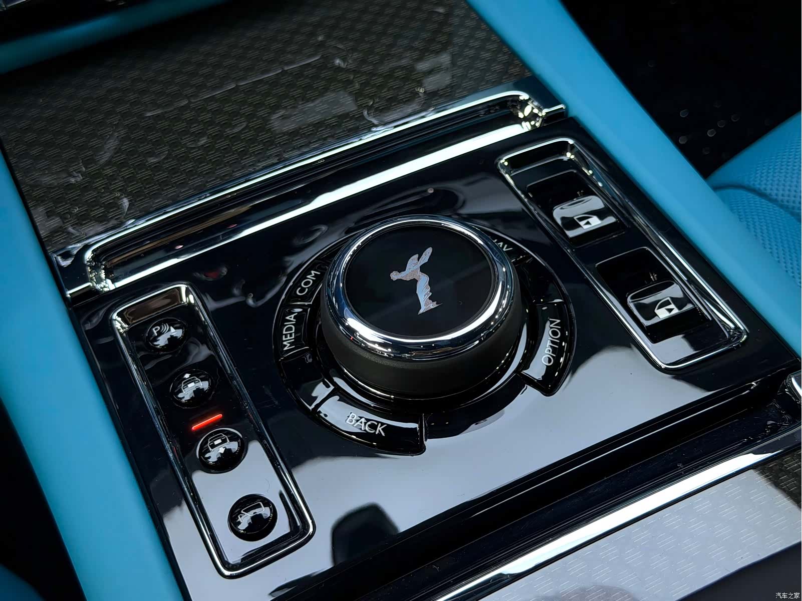 Rolls-Royce Ghost, 2023 28