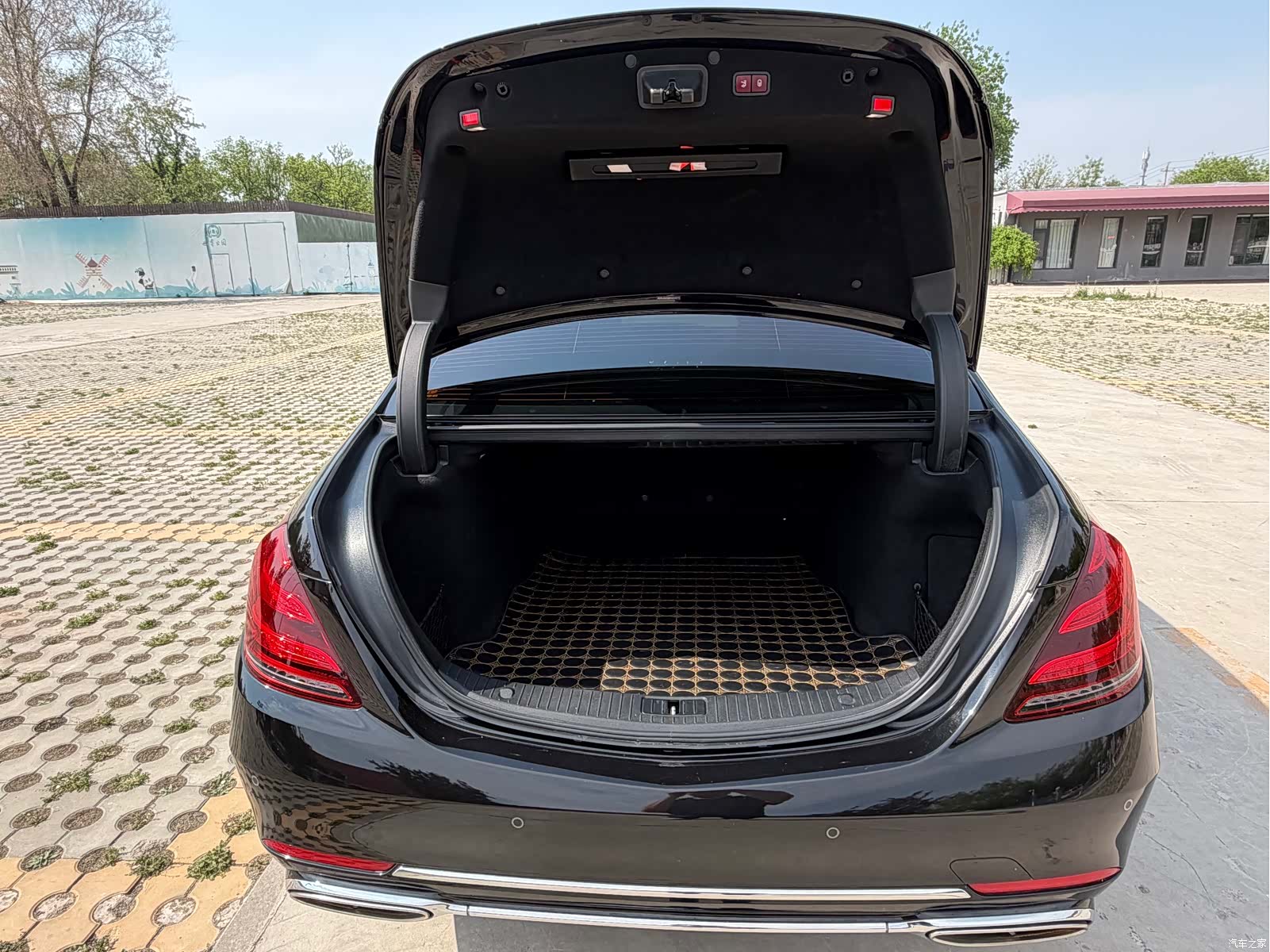 Maybach S-Class, 2019 29
