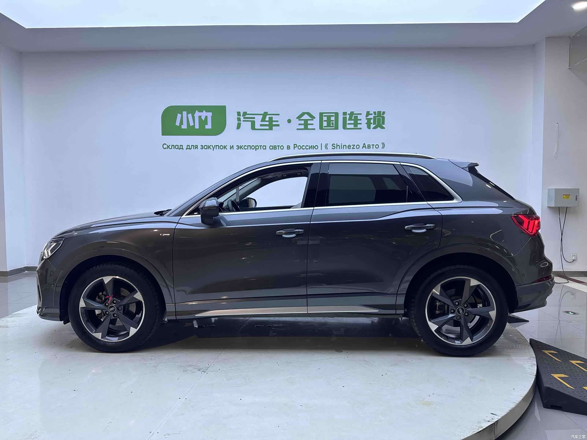 Audi Q3, 2022 6