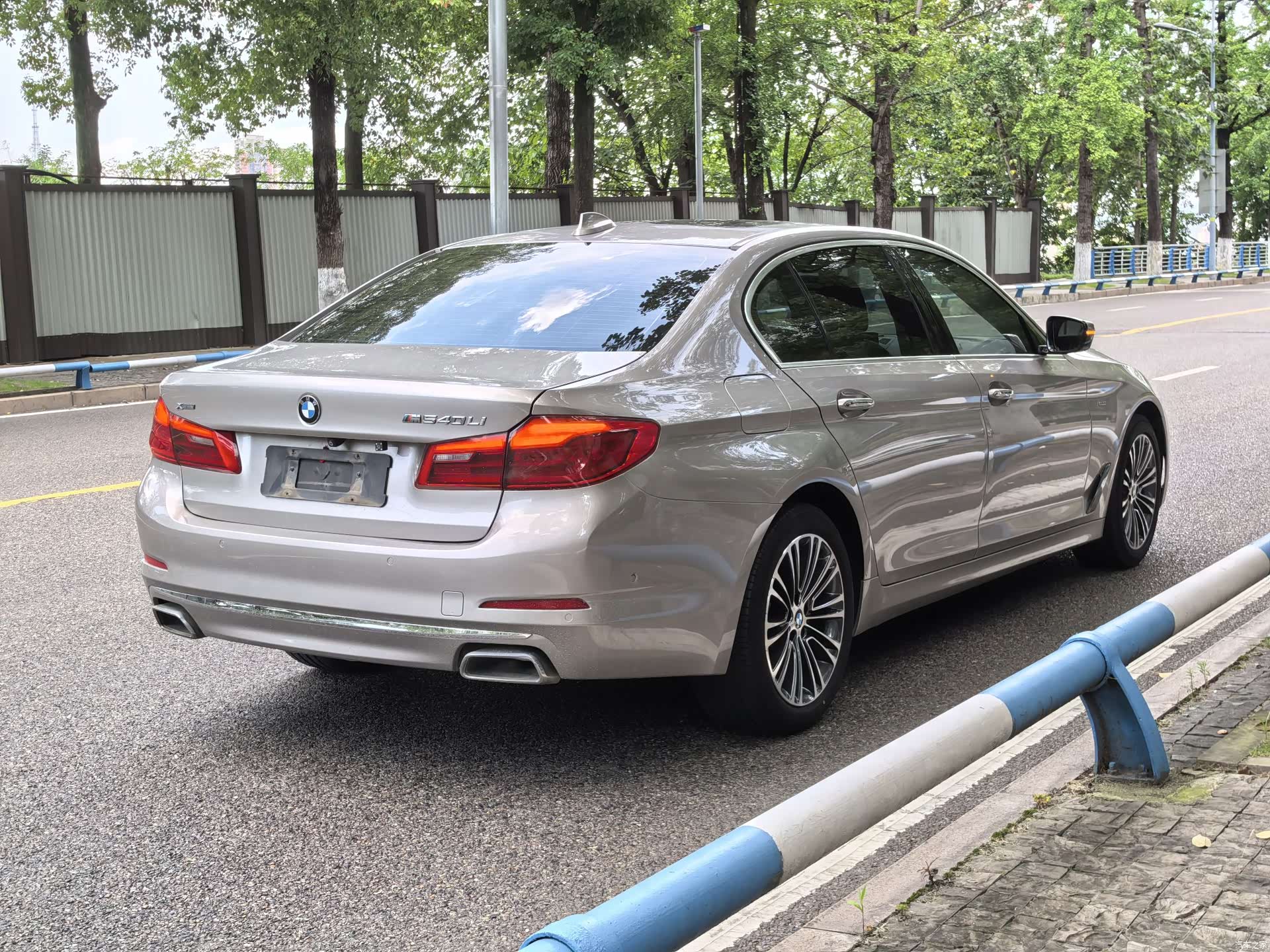BMW 5 Series, 2018 9