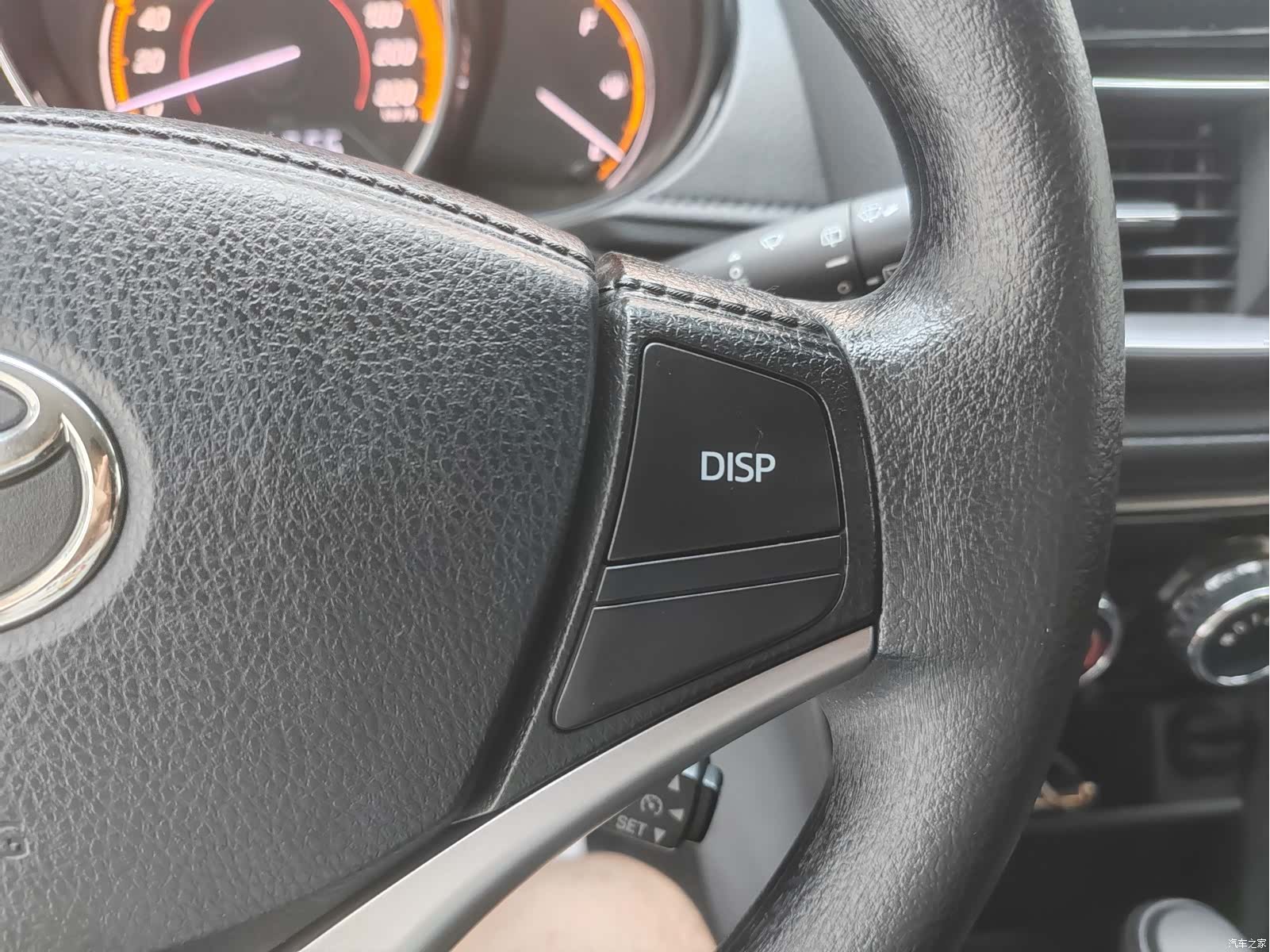 Toyota YARiS L, 2022 15