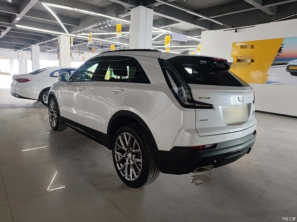 Cadillac XT4, 2023 все фото