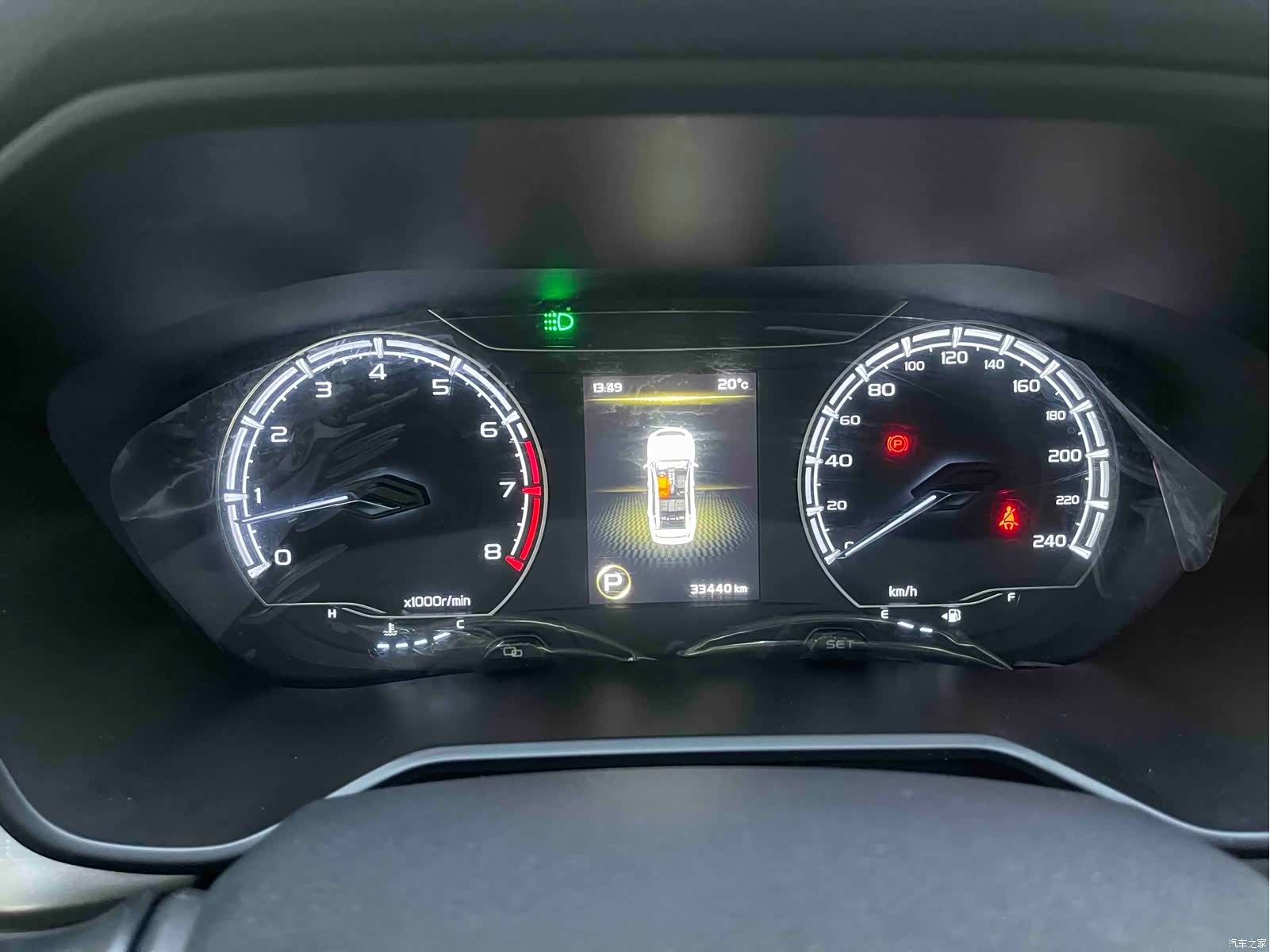Geely X6, 2022 11