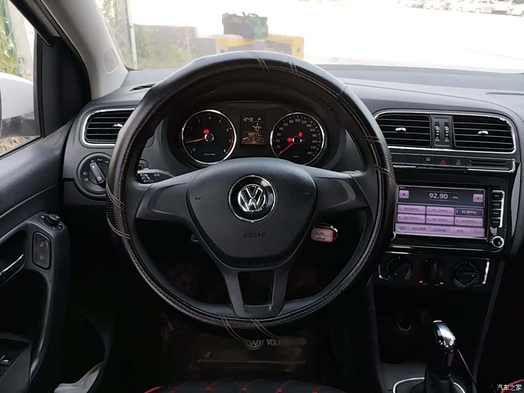 Volkswagen Polo, 2016 11