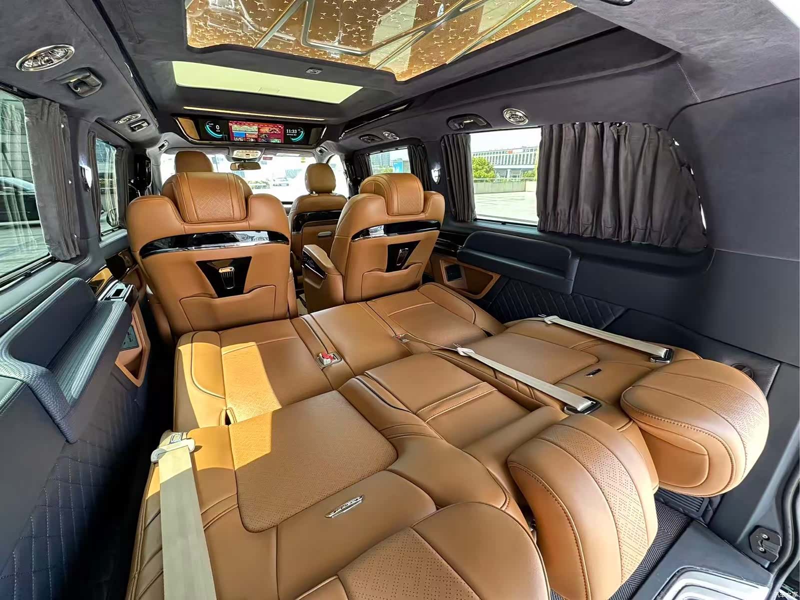 Mercedes-Benz V-Class, 2022 15