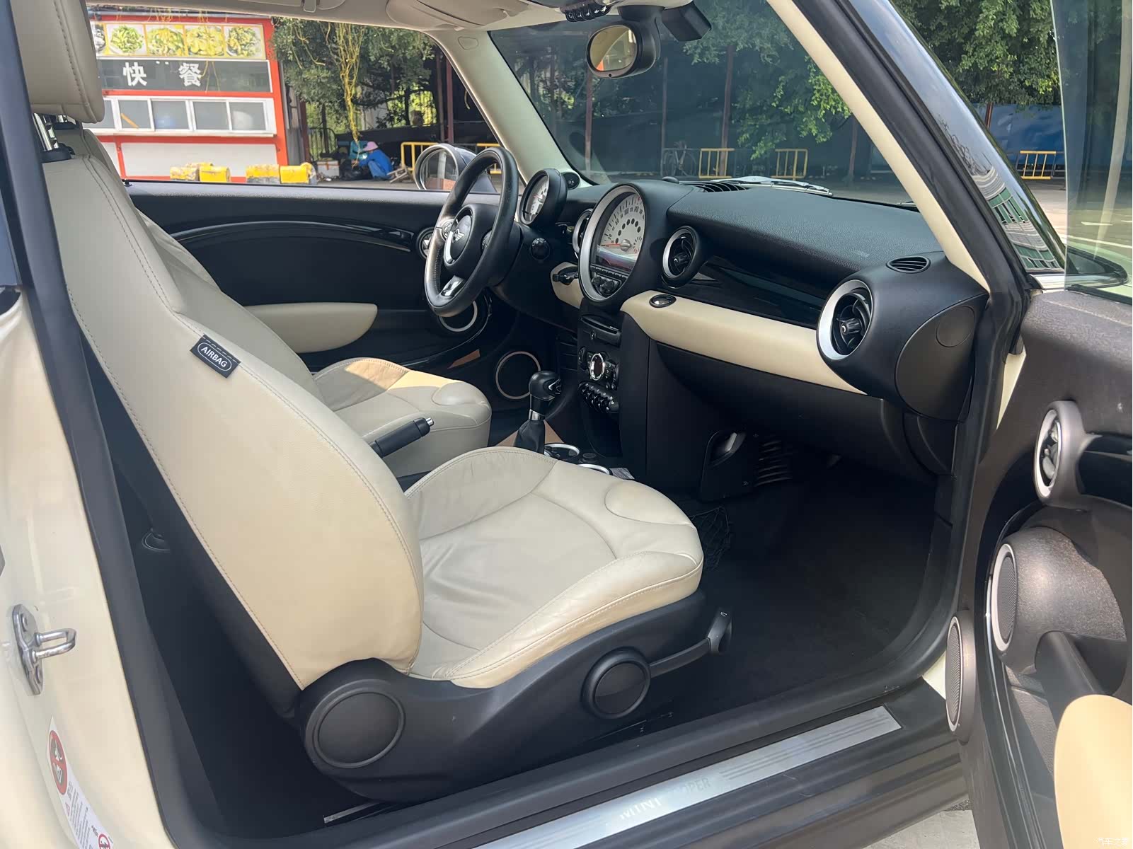 Mini Cooper, 2012 6