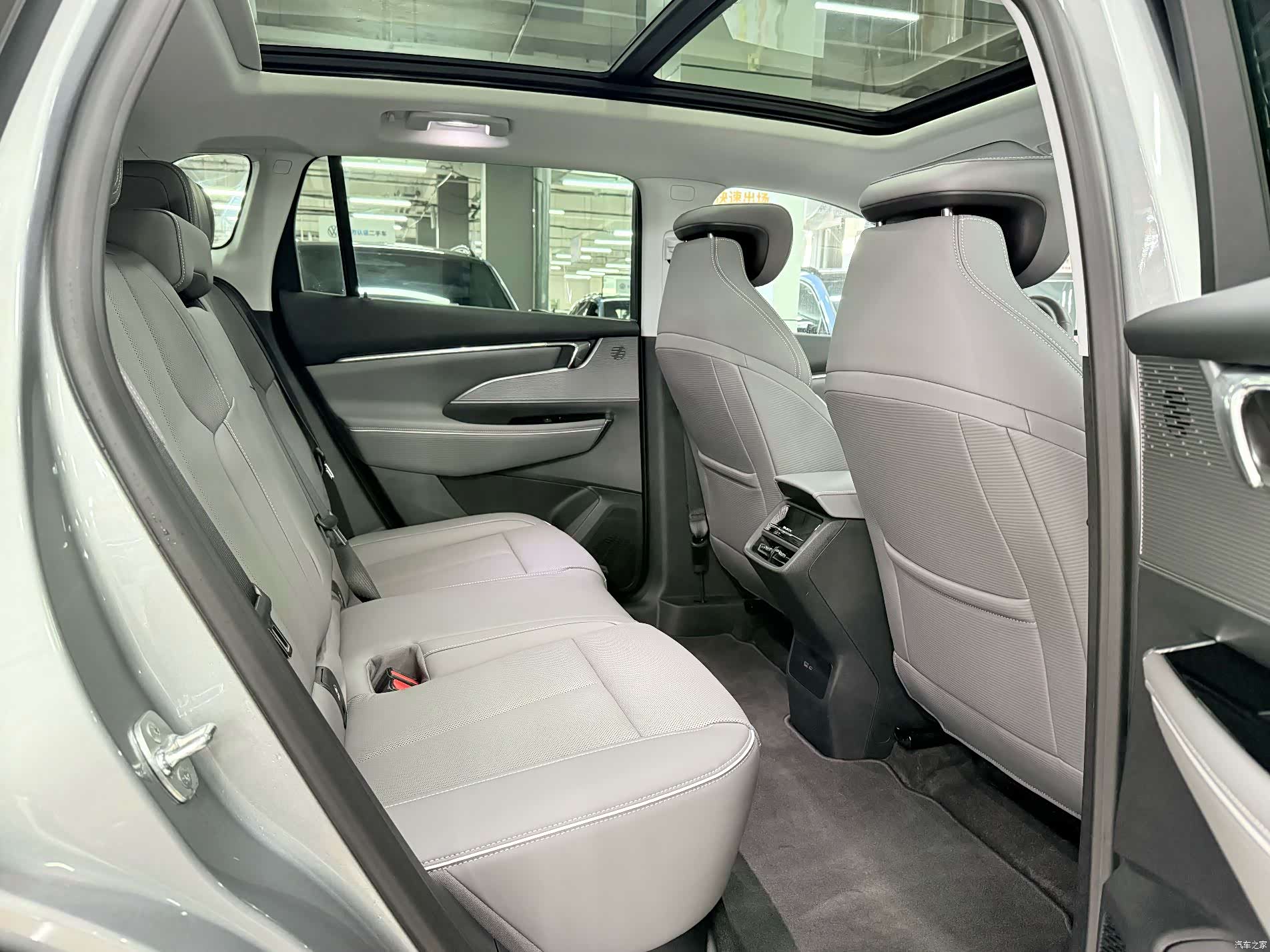 Buick E5, 2025 10
