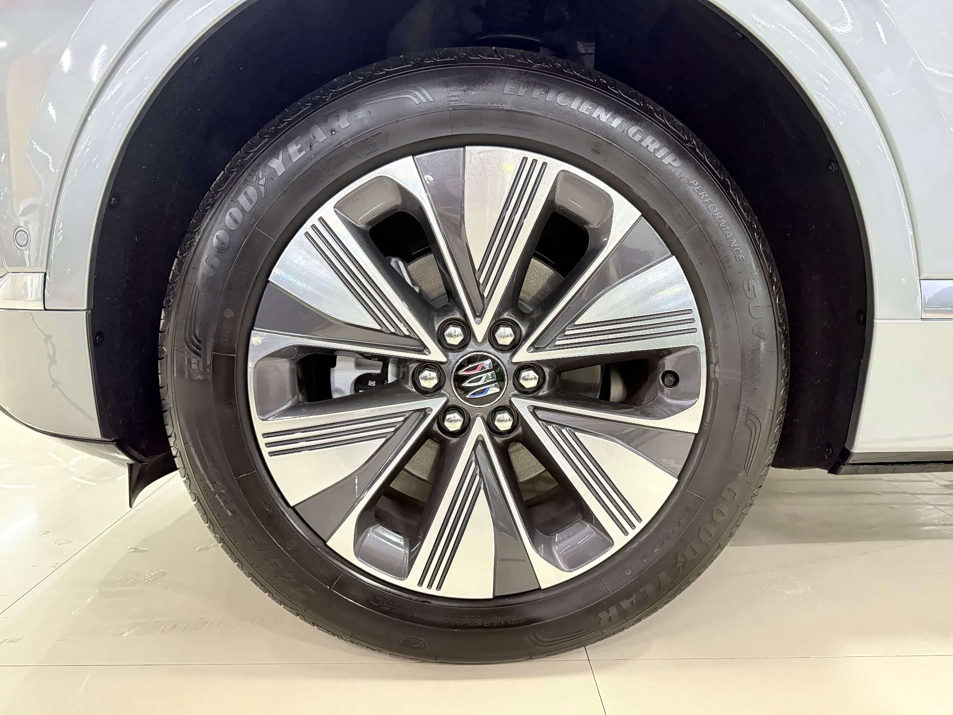 Buick E5, 2025 19