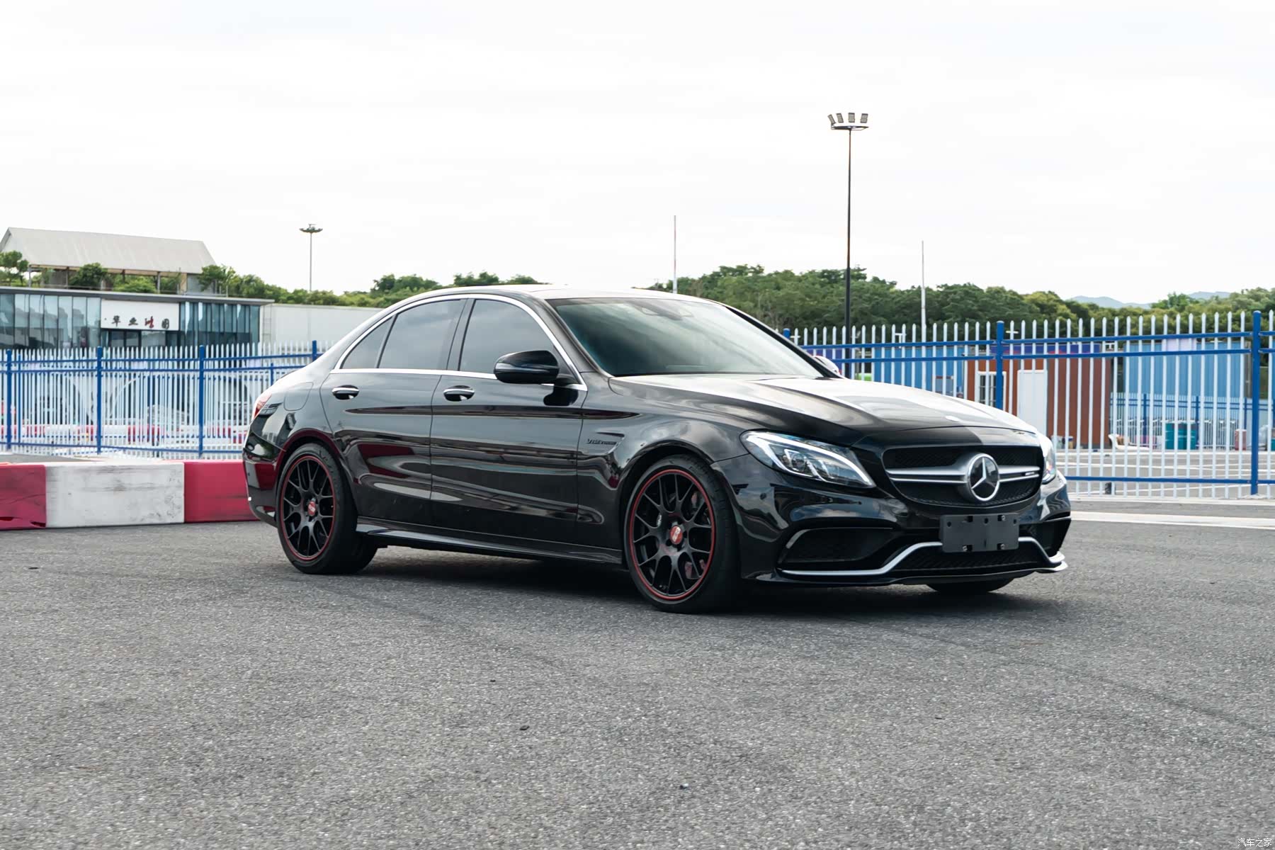 Mercedes-Benz C-Class, 2016 3