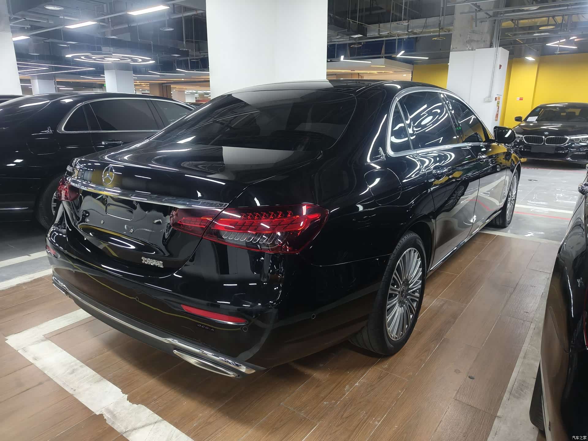 Mercedes-Benz E-Class, 2023 13