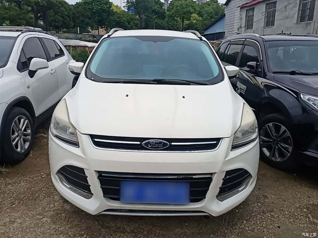 Ford Kuga, 2015 3