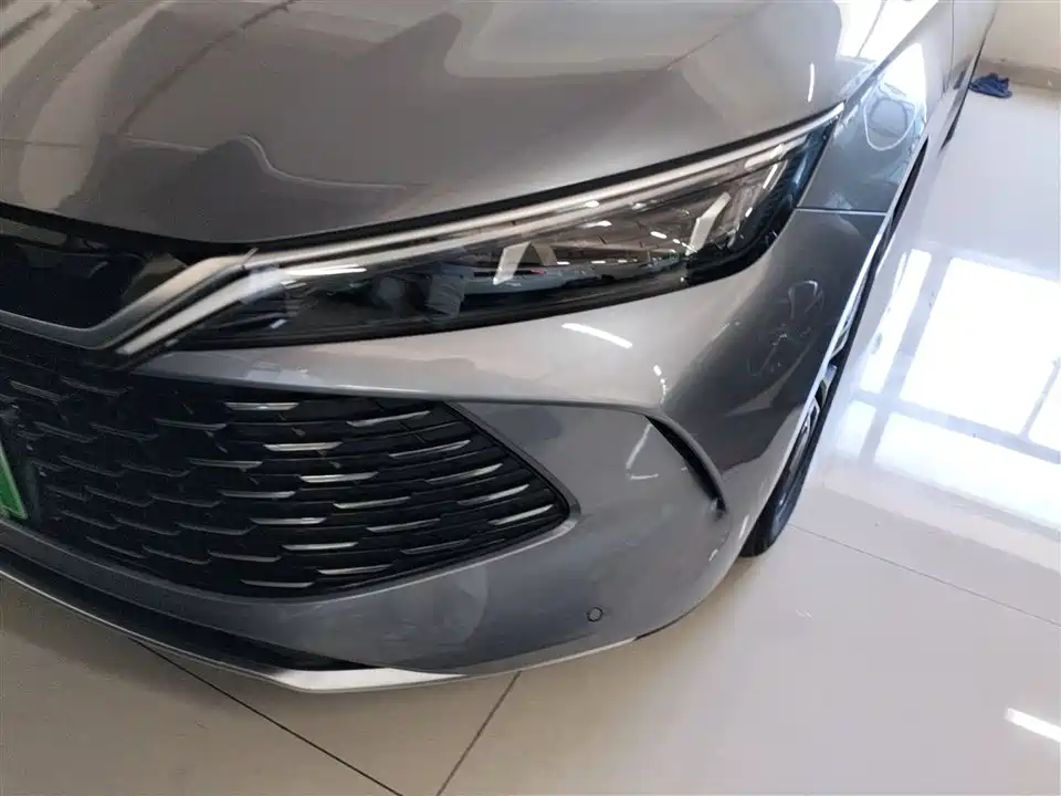 BYD Qin L BYD Qin L