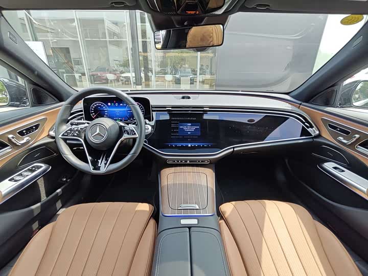 Mercedes-Benz E-Class, 2024 года фото 8