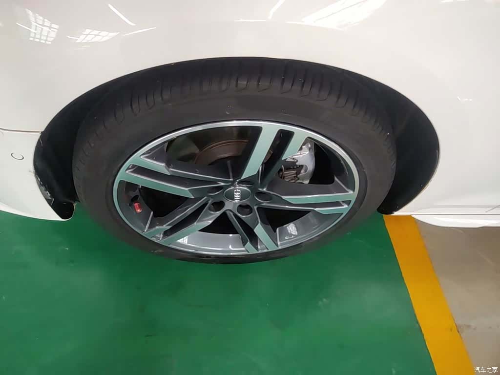 Audi A4L, 2021 23