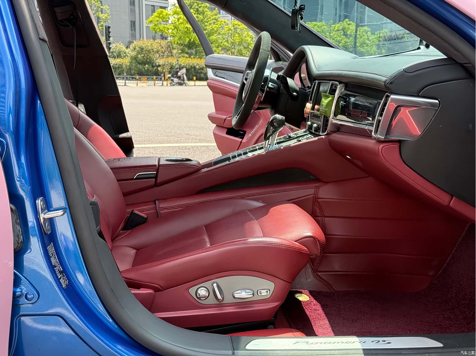 Porsche Panamera, 2011 11
