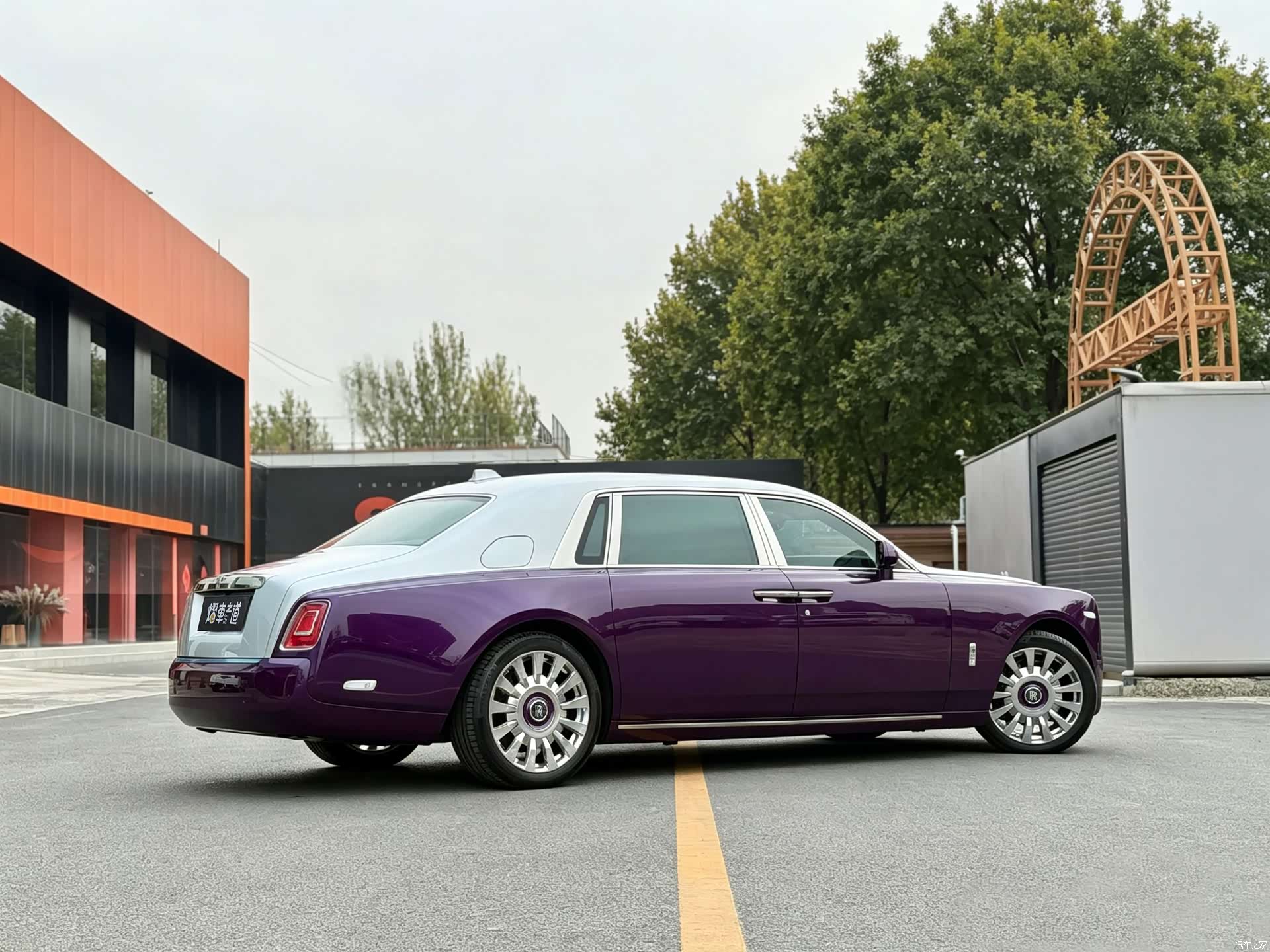 Rolls-Royce Phantom, 2021 3