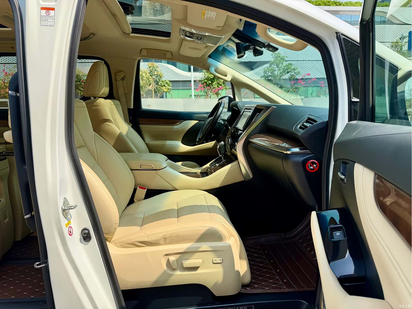 Toyota Alphard, 2017 23