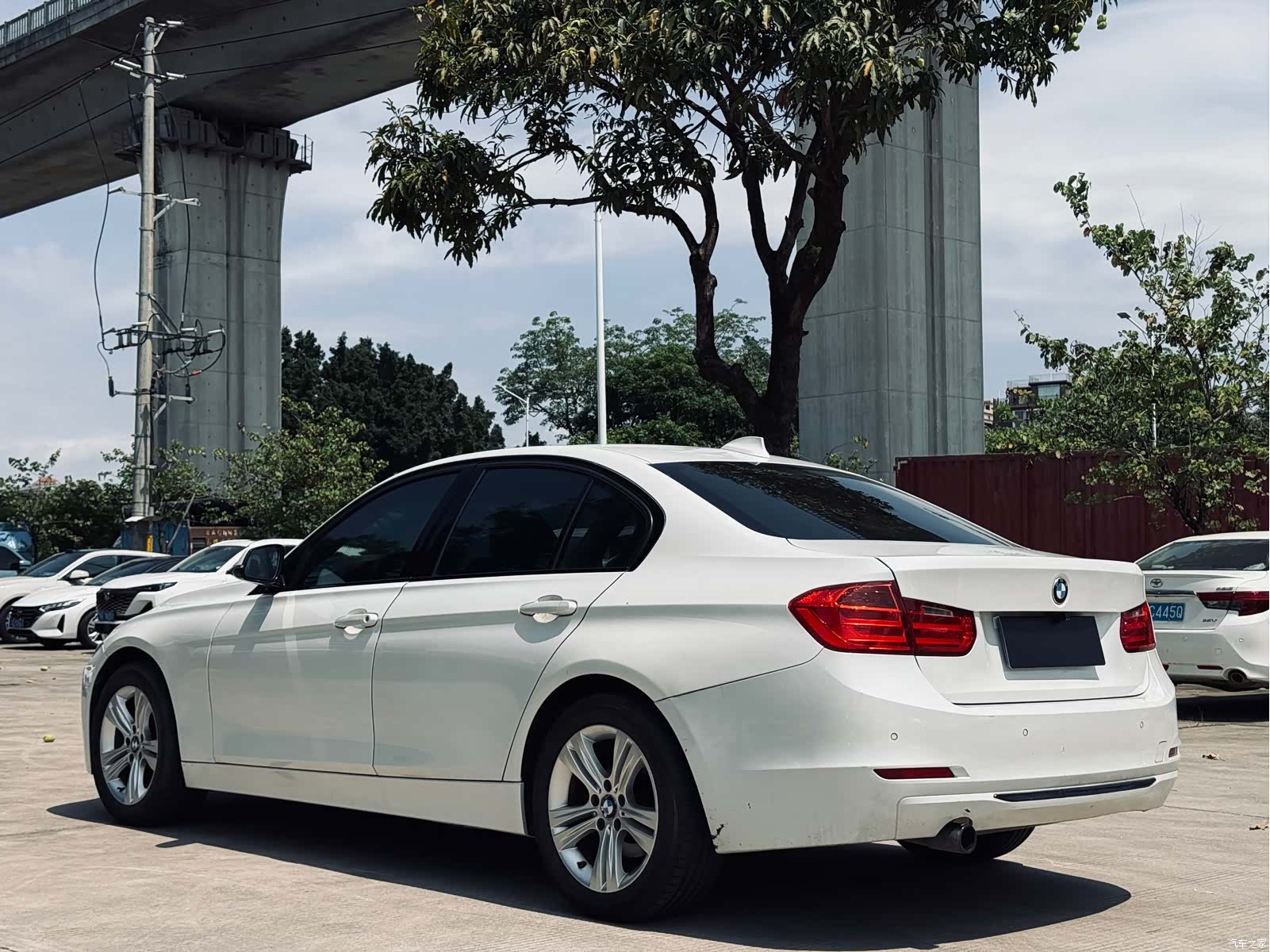 BMW 3 Series, 2013 6