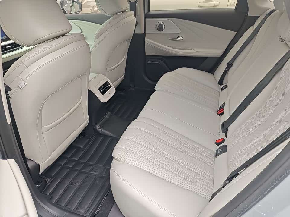 Chery Fulwin Fengyun A8