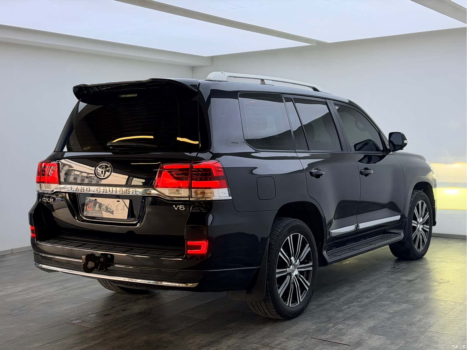 Toyota Land Cruiser, 2019 6