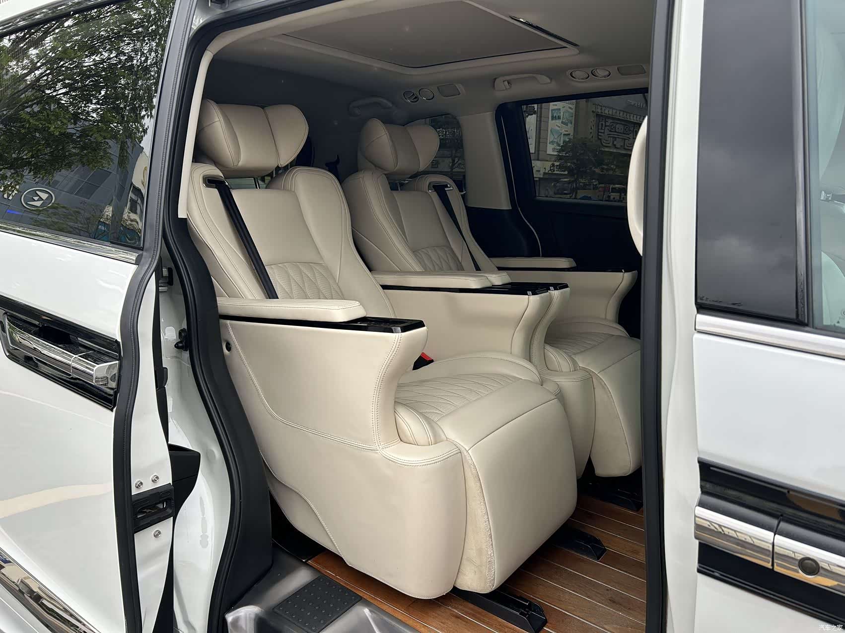Honda Elysion, 2021 10