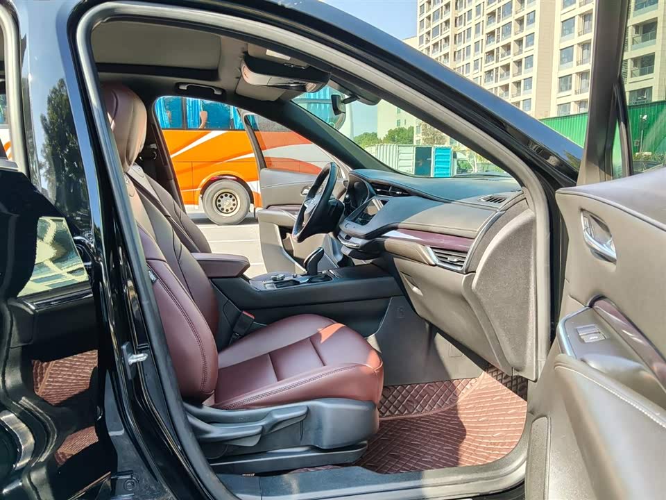 Cadillac XT4