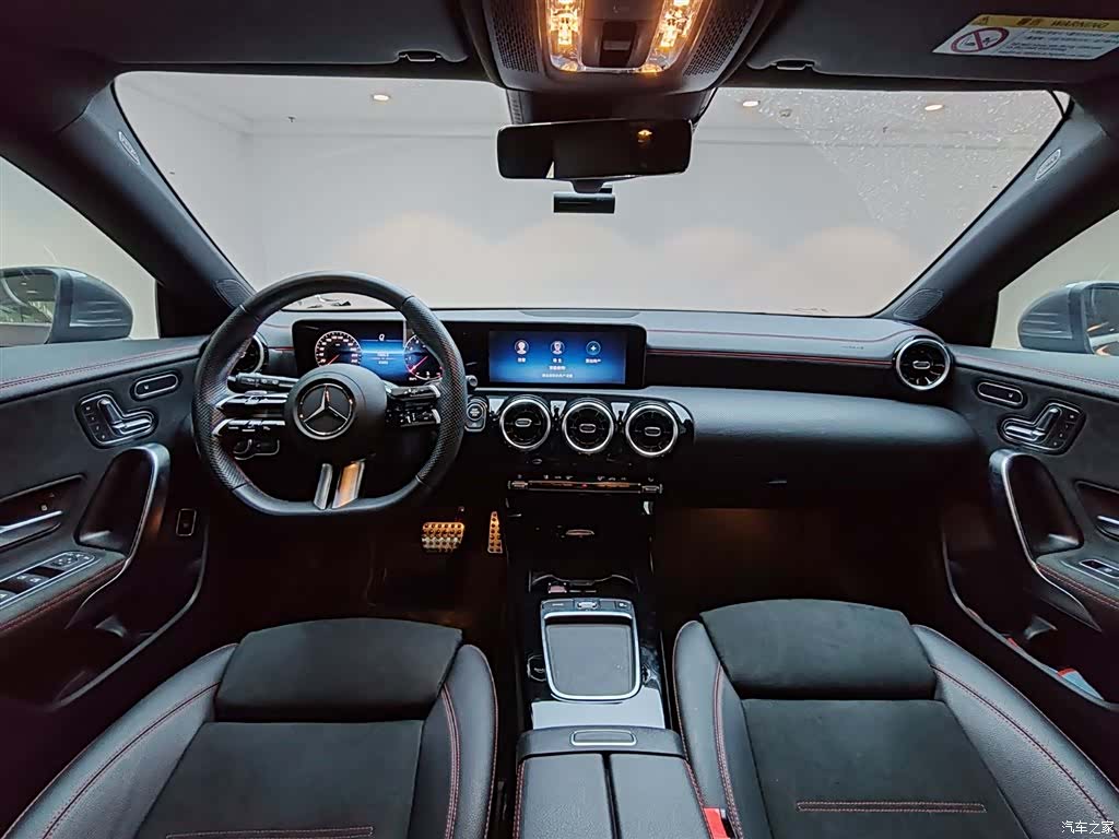 Mercedes-Benz CLA, 2025 19