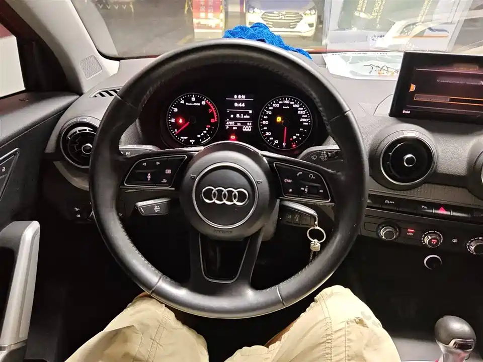 Audi Q2L Audi Q2L